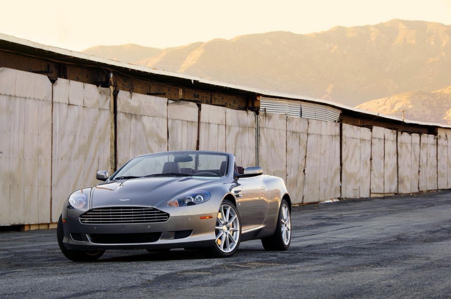  Aston Martin DB9 Volante 2009 года  (фото 1 из 41)
